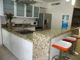 Отель Mimosa Tree Condos Плая-дель-Кармен