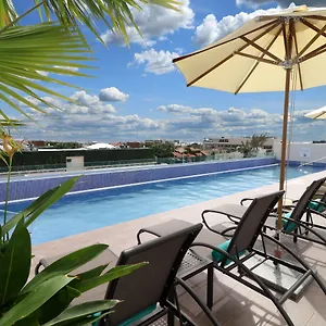 Hotel Express&suites - Playa Del Carmen, An Ihg